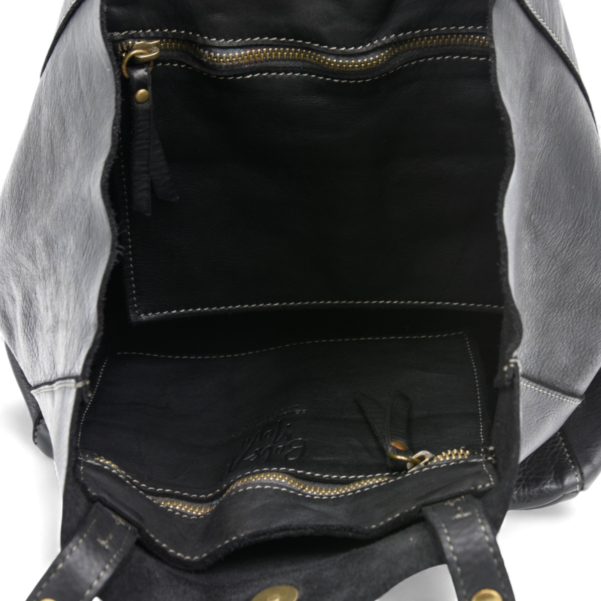 Wanderlust Tote in Black