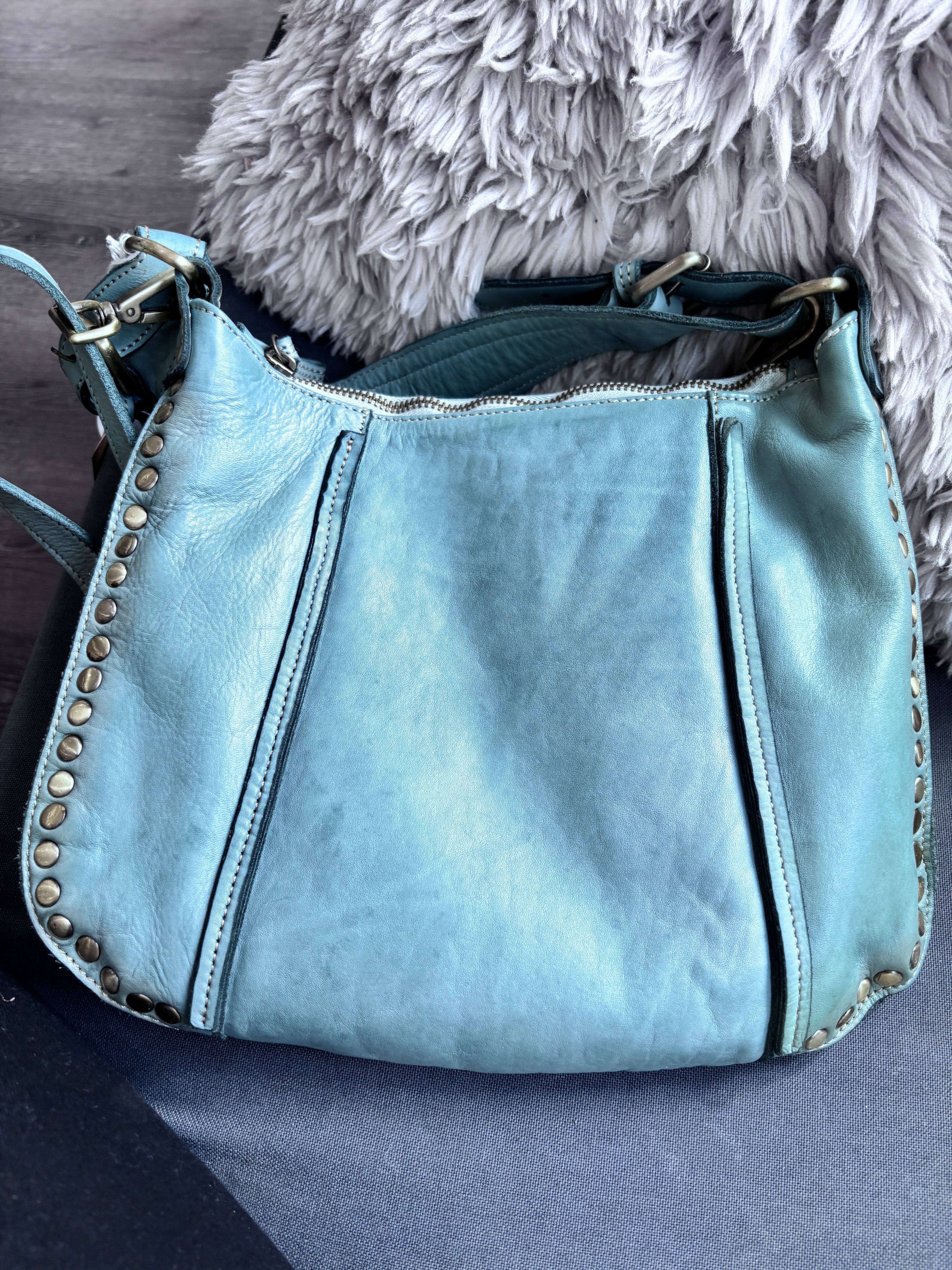 Sample Sale - Annalisa Crossbody in Pistachio