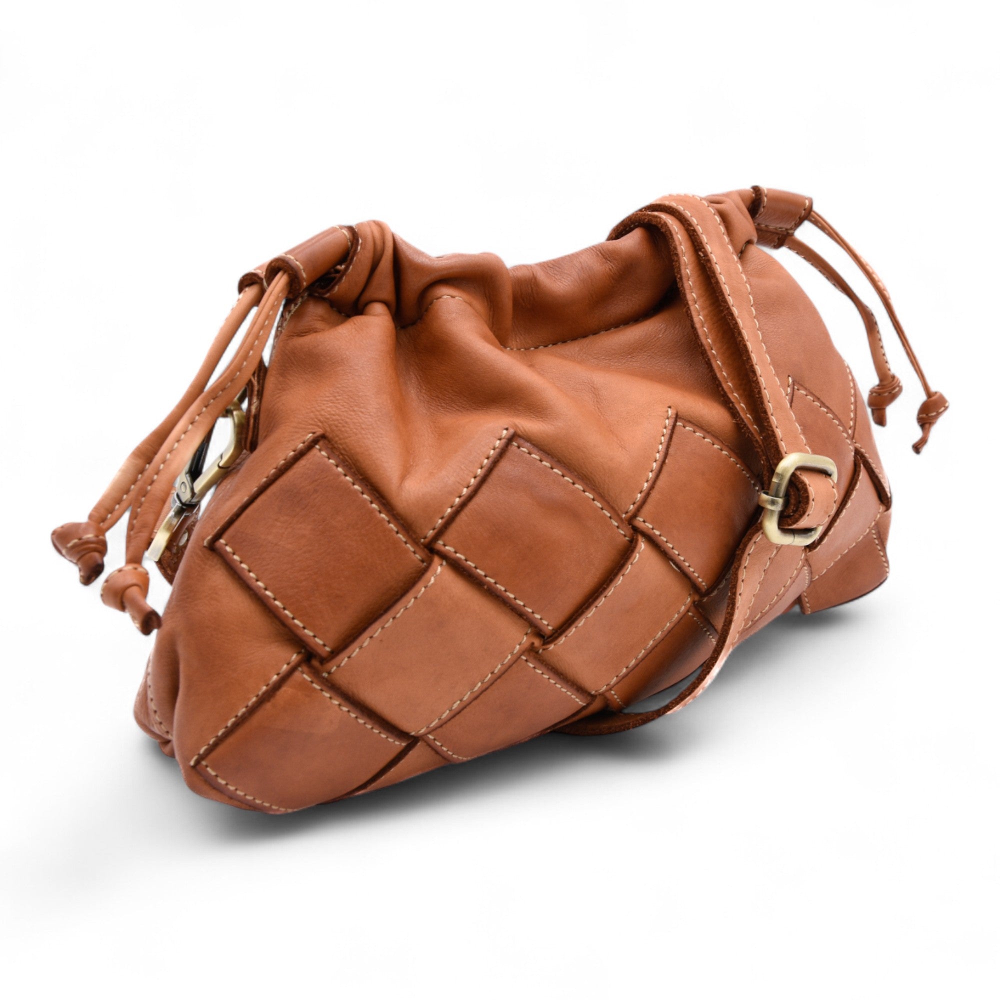 Greta Clutch in Cognac